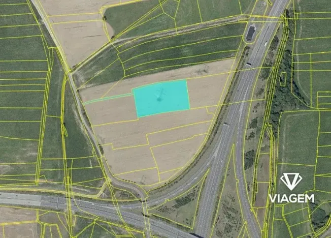 Prodej podílu pole, Zlatníky-Hodkovice, 3876 m2