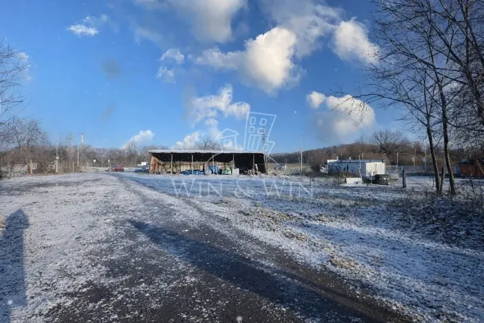 Pronájem komerčního pozemku, Praha - Horní Počernice, Ve žlíbku, 500 m2