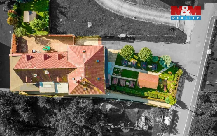 Prodej restaurace, Velké Březno, 700 m2