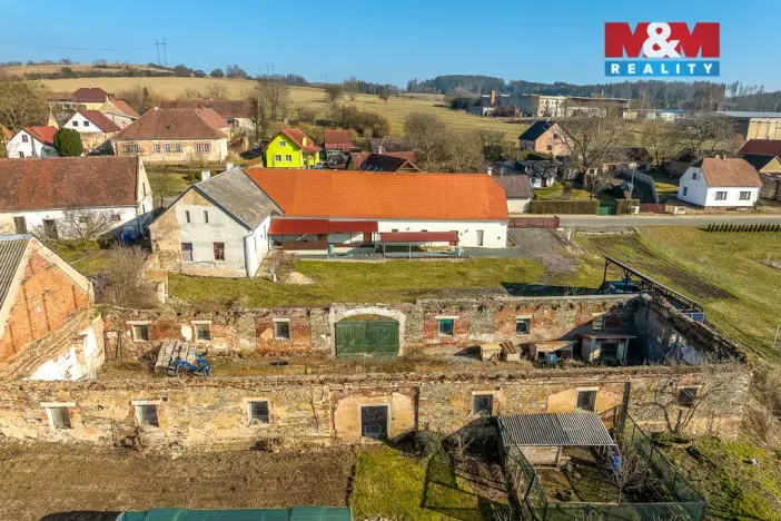 Prodej rodinného domu, Pertoltice, 230 m2