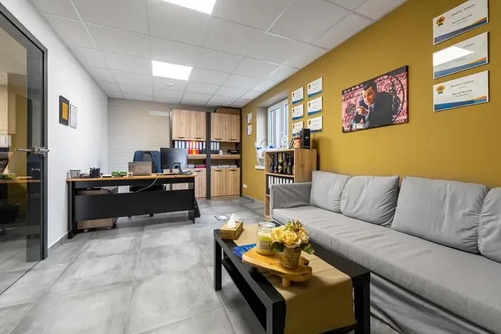 Pronájem obchodního prostoru, Kolín, Sokolská, 139 m2