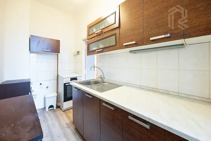 Prodej bytu 3+1, Praha - Holešovice, Komunardů, 84 m2