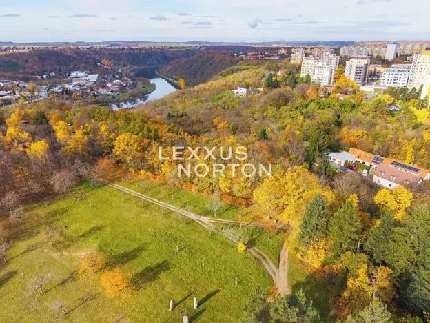 Prodej pozemku, Praha - Troja, Na Farkách, 500 m2