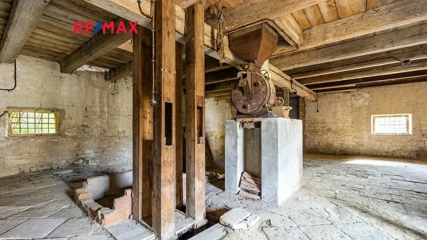 Prodej zemědělského objektu, Počedělice, 2500 m2