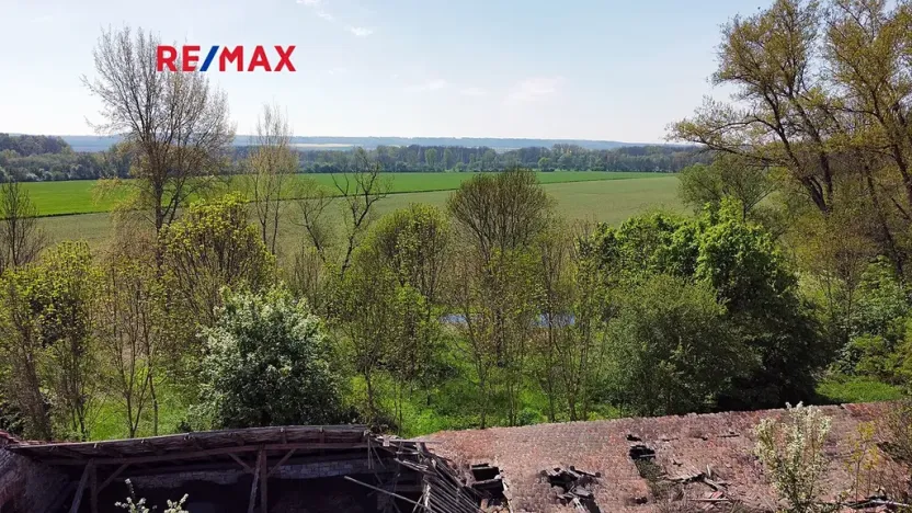 Prodej zemědělského objektu, Počedělice, 2500 m2