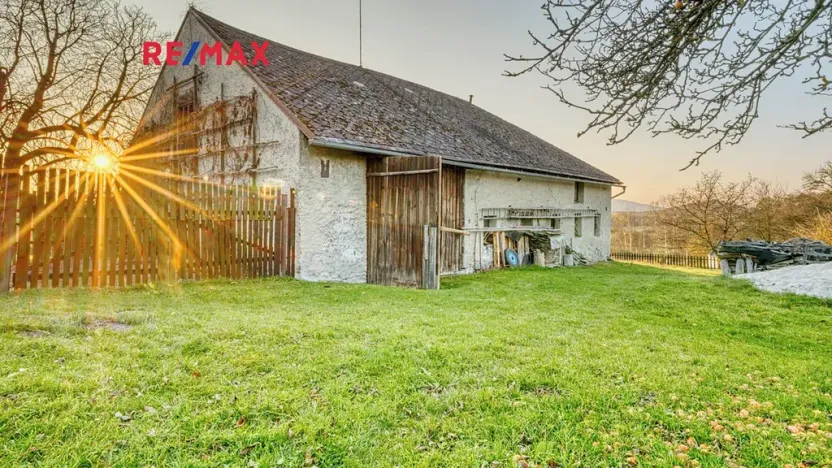 Prodej rodinného domu, Provodín, 290 m2