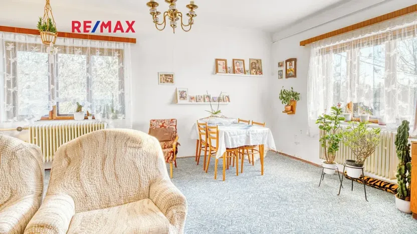 Prodej rodinného domu, Provodín, 290 m2