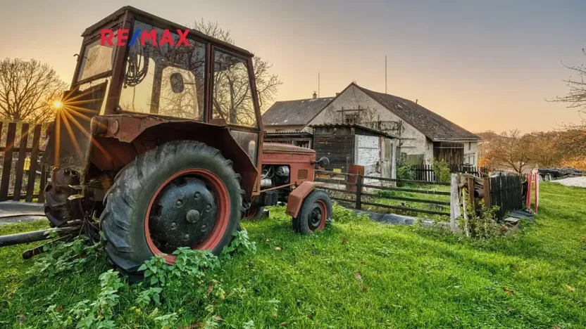 Prodej rodinného domu, Provodín, 290 m2