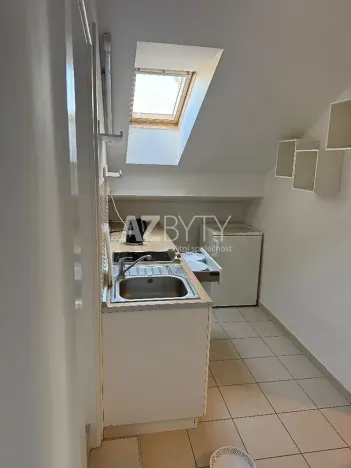 Prodej bytu 2+kk, Praha - Bubeneč, Jugoslávských partyzánů, 42 m2