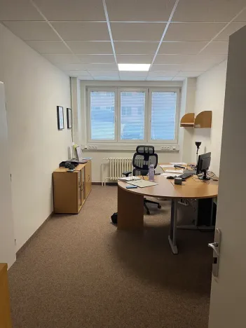 Pronájem komerční nemovitosti, Praha - Zličín, Strojírenská, 500 m2