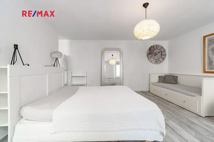 Prodej bytu 2+1, Praha - Karlín, Pernerova, 60 m2