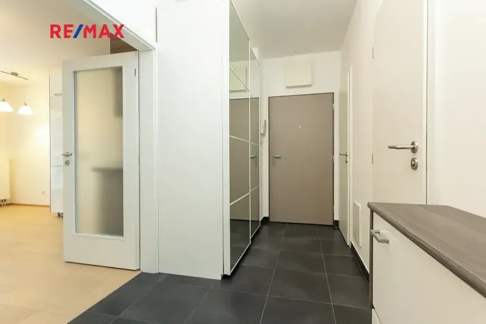 Pronájem bytu 3+kk, Praha - Hlubočepy, Devonská, 65 m2