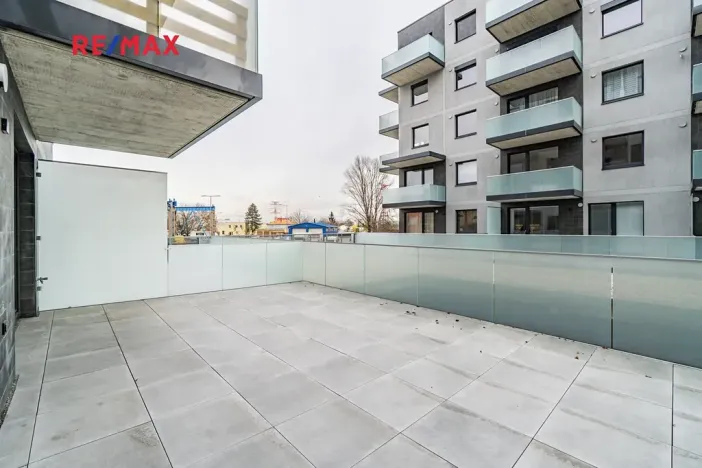 Prodej bytu 2+kk, Praha - Prosek, Čakovická, 43 m2