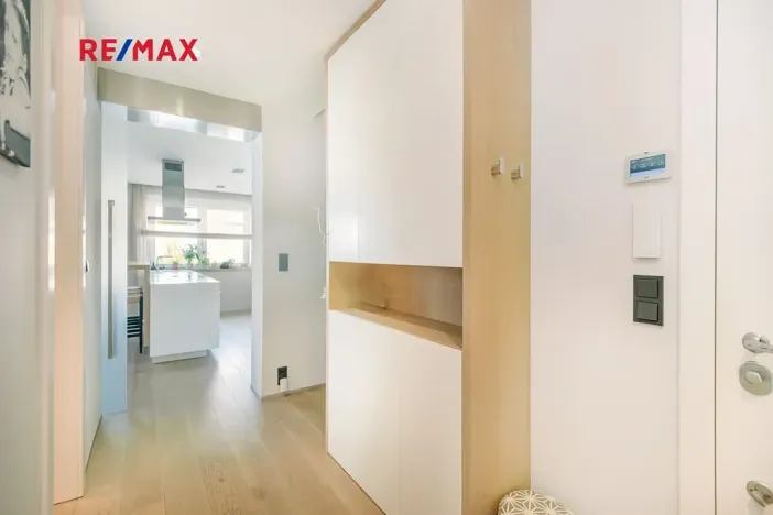 Prodej atypického bytu, Pardubice, Nerudova, 160 m2