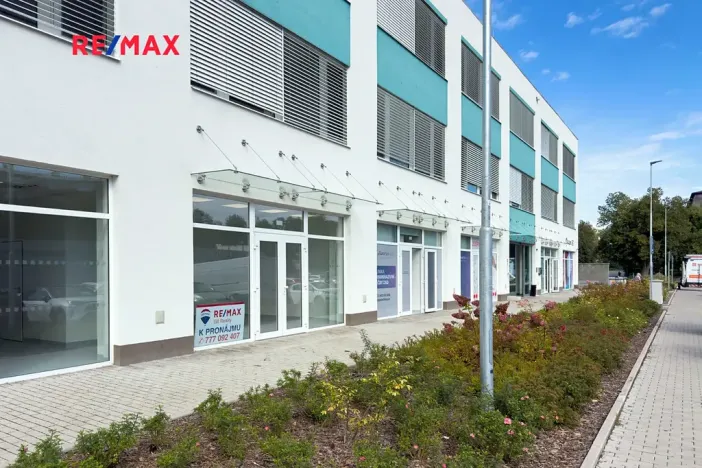 Pronájem ordinace, Milovice, Spojovací, 41 m2