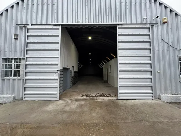 Pronájem skladu, Chýně, Družstevní, 600 m2