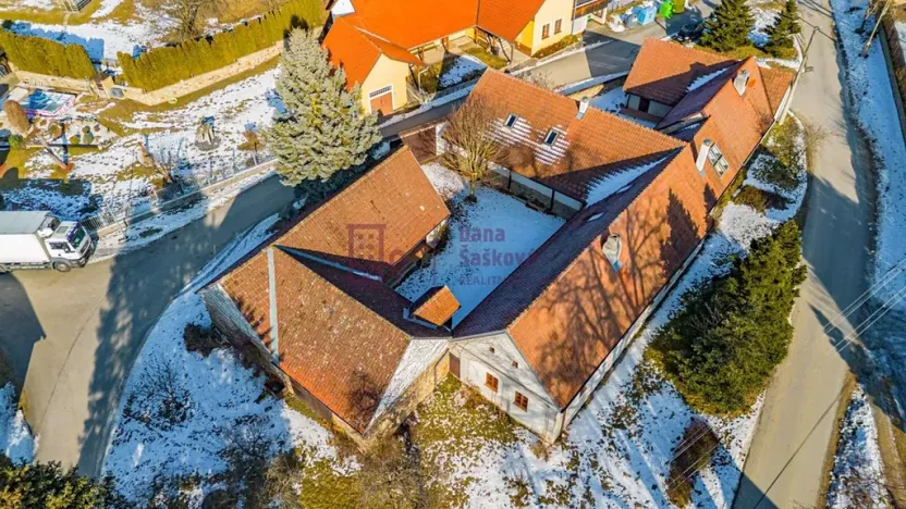 Prodej rodinného domu, Pluhův Žďár, 566 m2