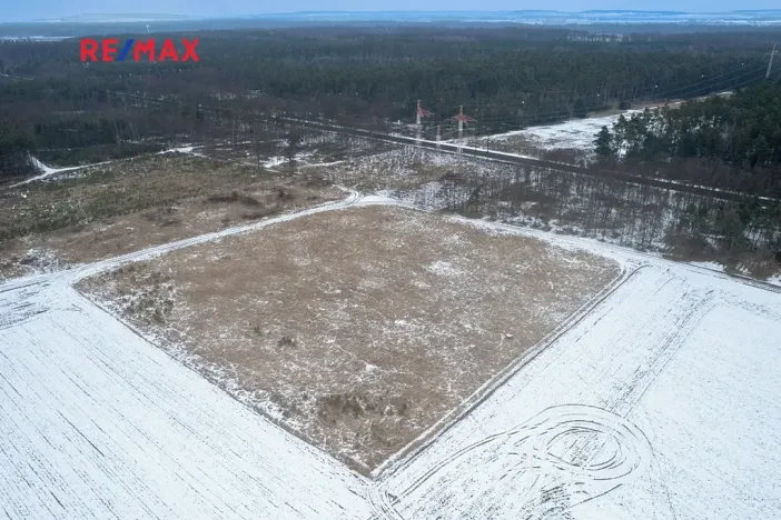 Prodej pole, Veltruby, 10898 m2