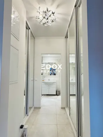 Prodej bytu 1+kk, Praha - Modřany, Pacholíkova, 61 m2