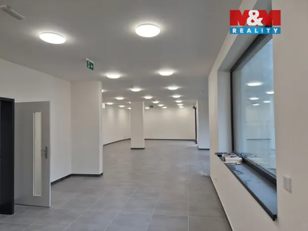 Pronájem obchodního prostoru, Tuchoměřice, 128 m2