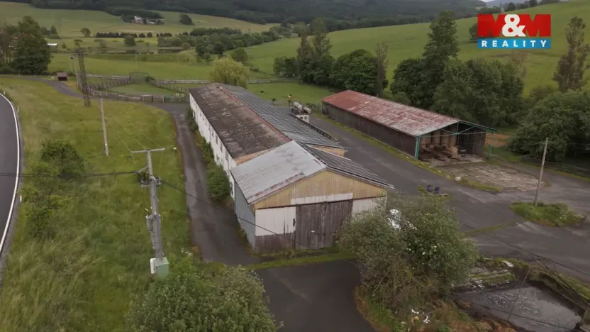 Prodej zemědělského objektu, Dešenice, 1320 m2