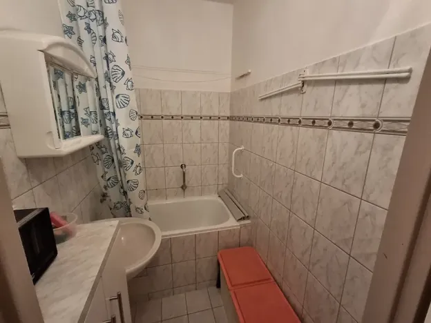 Prodej bytu 1+1, Plesná, Kostelní, 35 m2