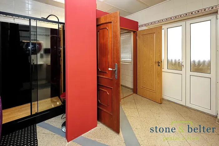 Prodej vícegeneračního domu, Nové Město pod Smrkem, Mírové náměstí, 466 m2