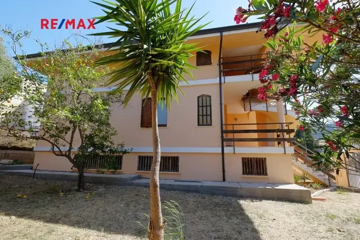 Prodej rodinného domu, Sant'Anna Arresi, Itálie, 400 m2