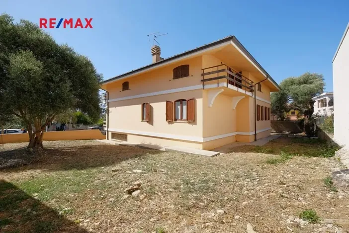 Prodej rodinného domu, Sant'Anna Arresi, Itálie, 400 m2