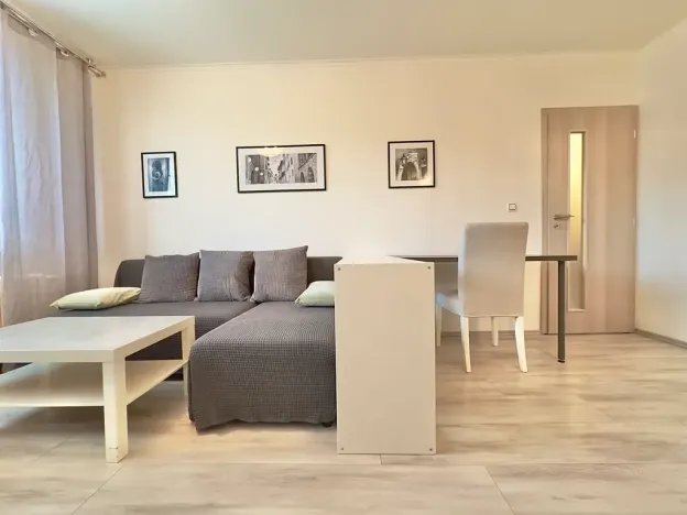 Pronájem bytu 2+kk, Praha - Řepy, Jiránkova, 45 m2