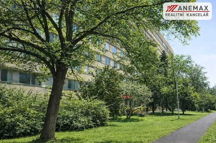 Prodej bytu 3+1, Praha - Prosek, Prosecká, 70 m2