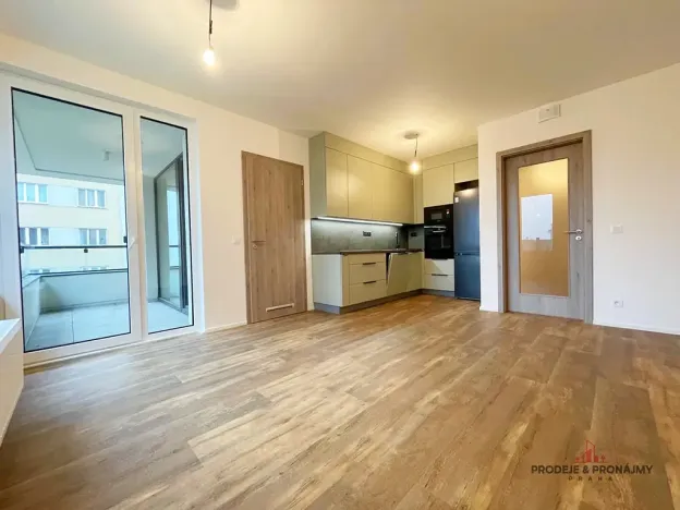 Pronájem bytu 2+kk, Praha, Plzeňská, 63 m2