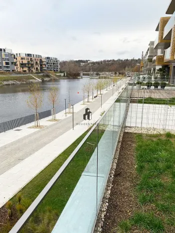 Pronájem bytu 1+kk, Praha - Libeň, Smrčkova, 32 m2