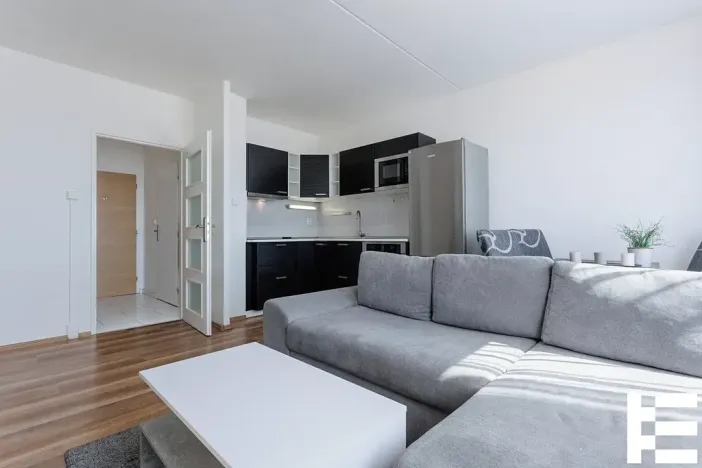 Pronájem bytu 2+kk, Praha - Černý Most, Bryksova, 42 m2