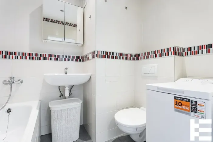 Pronájem bytu 2+kk, Praha - Černý Most, Bryksova, 42 m2