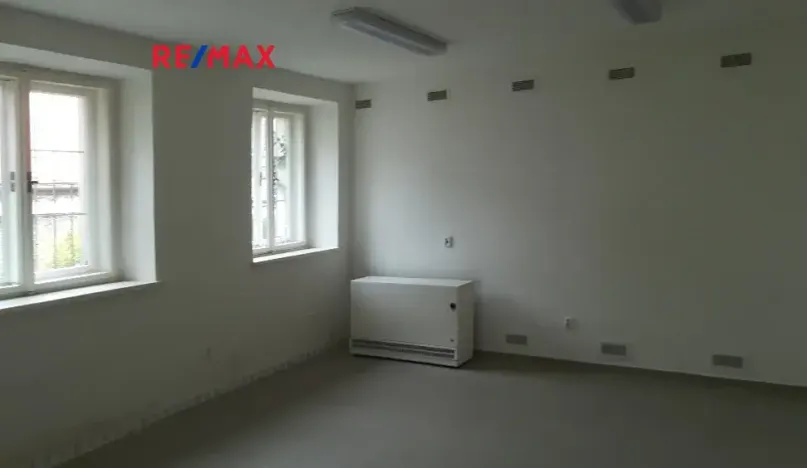 Pronájem obchodního prostoru, Polička, Tylova, 90 m2