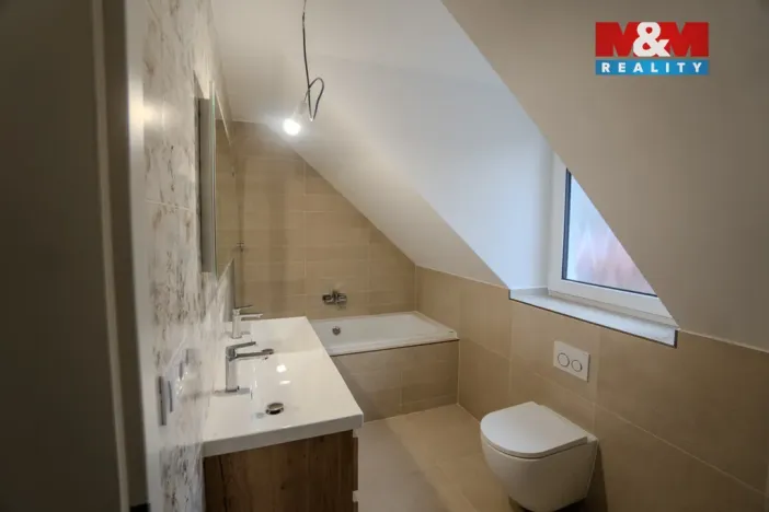 Prodej rodinného domu, Kladno - Švermov, 104 m2