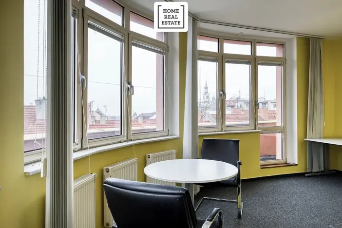 Pronájem kanceláře, Kolín, Rubešova, 634 m2