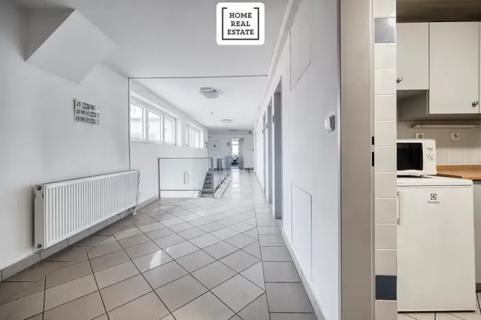 Pronájem kanceláře, Kolín, Rubešova, 256 m2