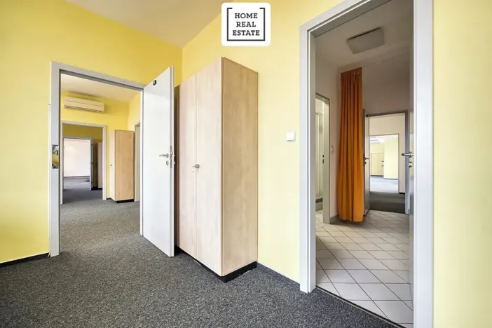 Pronájem kanceláře, Kolín, Rubešova, 378 m2