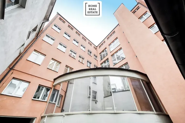 Pronájem kanceláře, Kolín, Rubešova, 378 m2