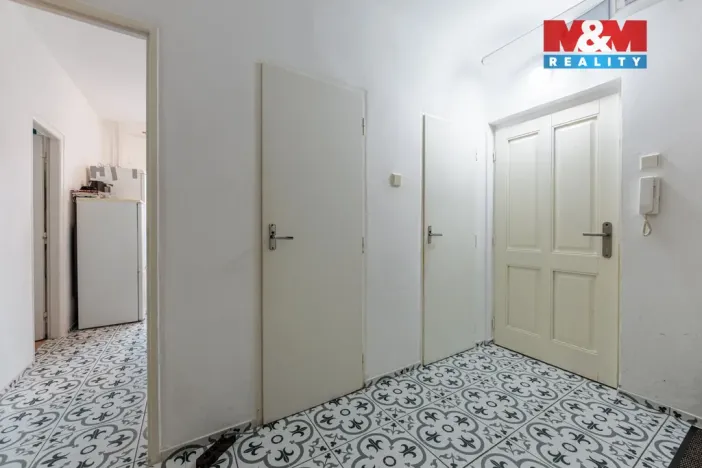 Prodej bytu 3+1, Hroznětín, Sídliště, 73 m2