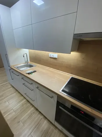 Pronájem bytu 1+kk, Zlín, Štefánikova, 26 m2