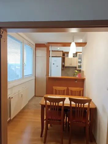 Prodej bytu 3+1, Uherský Brod, Sídl. Olšava, 70 m2