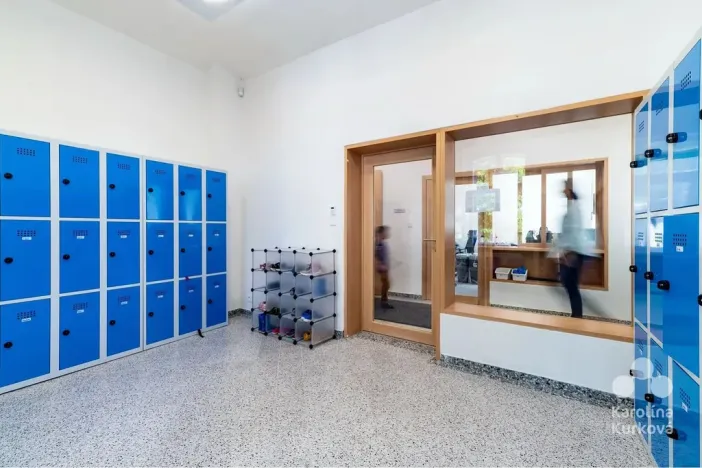 Pronájem kanceláře, Praha - Podolí, Podolská, 500 m2