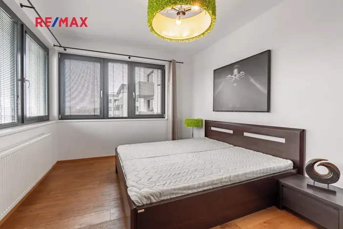 Pronájem bytu 2+kk, Horoměřice, Karla IV., 53 m2