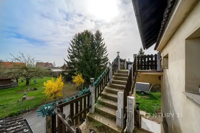 Prodej bytu 4+kk, Unhošť, U Pily, 144 m2