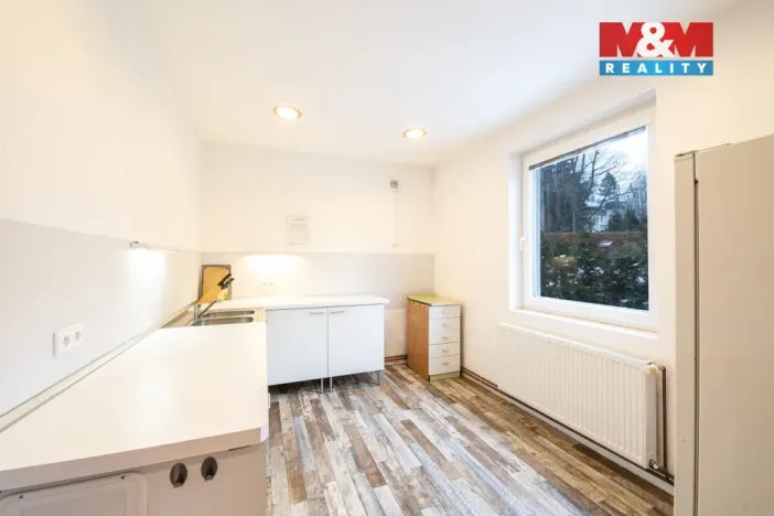 Prodej obchodního prostoru, Hejnice, 220 m2