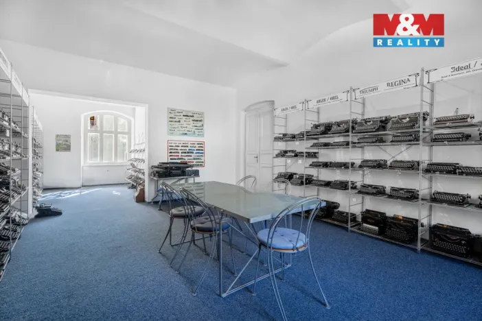 Prodej obchodního prostoru, Česká Kamenice, Lipová, 1225 m2