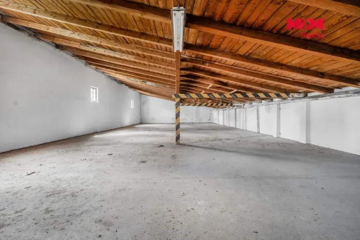 Prodej obchodního prostoru, Česká Kamenice, Lipová, 1225 m2